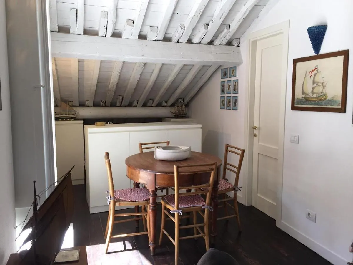Holiday home La Trabacca, Attico Nel Pieno Centro Di Levanto Italy